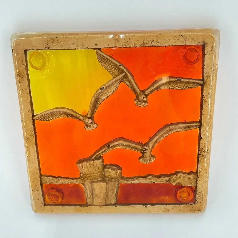 Design Gifts Seagull Sunset Resin Trivet Retro MCM Coastal Decor Orange Lucite